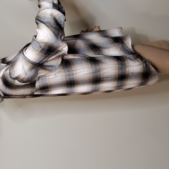 Soft Comy Flannel Plaid Shirt, Casual Chic - Picture 10 of 10